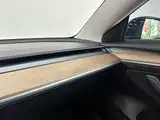 Photo 10 - Tesla Model 3