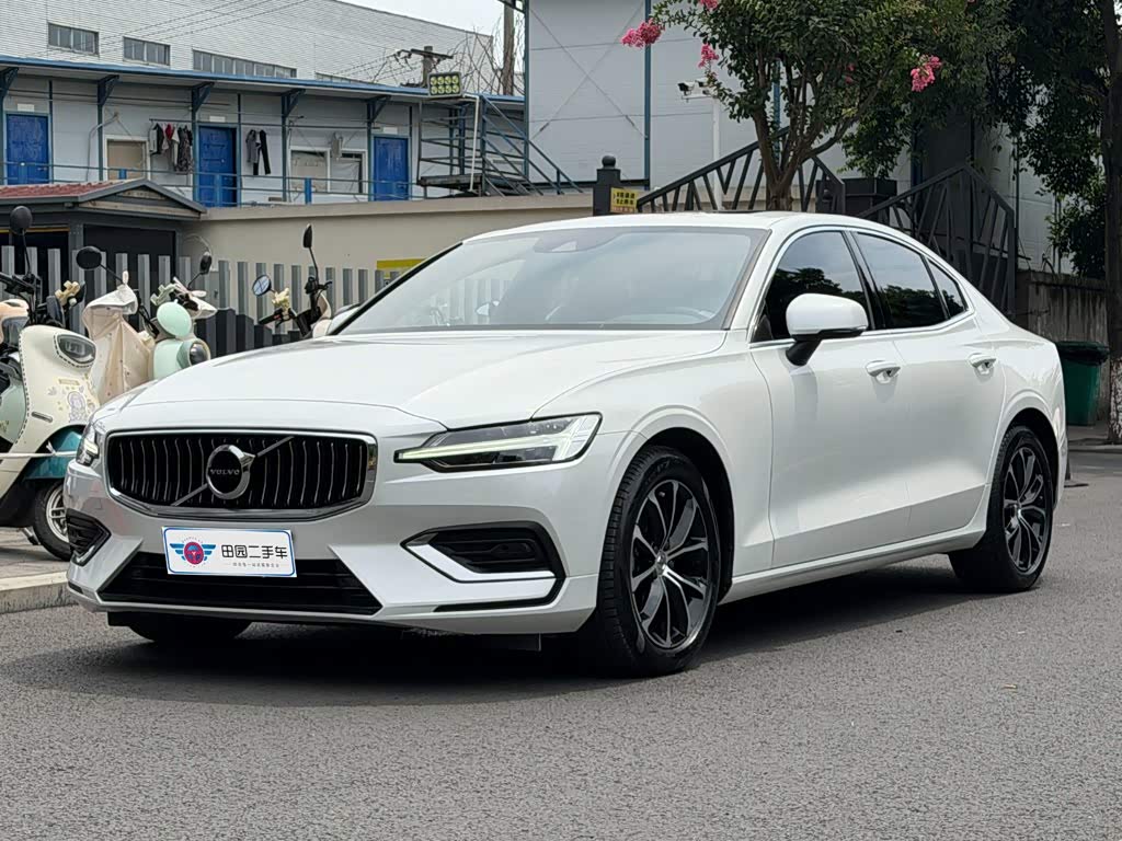 Volvo S60