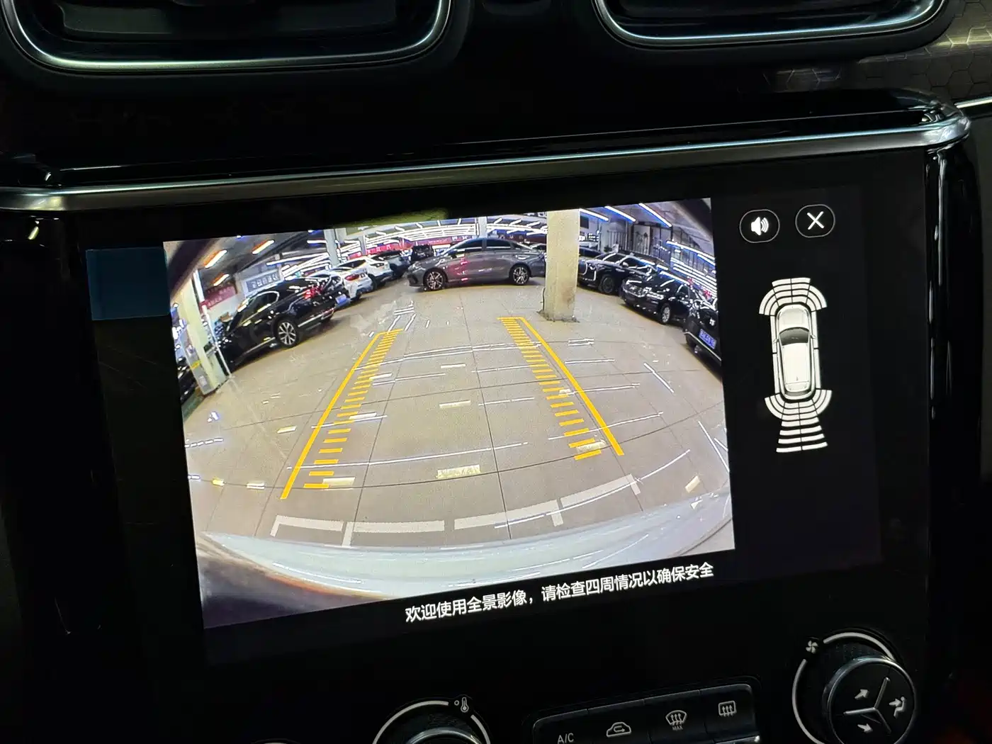 Lynk & Co 02 2019 1.5T DCT 2WD Shine Pro Edition China VI фото 8