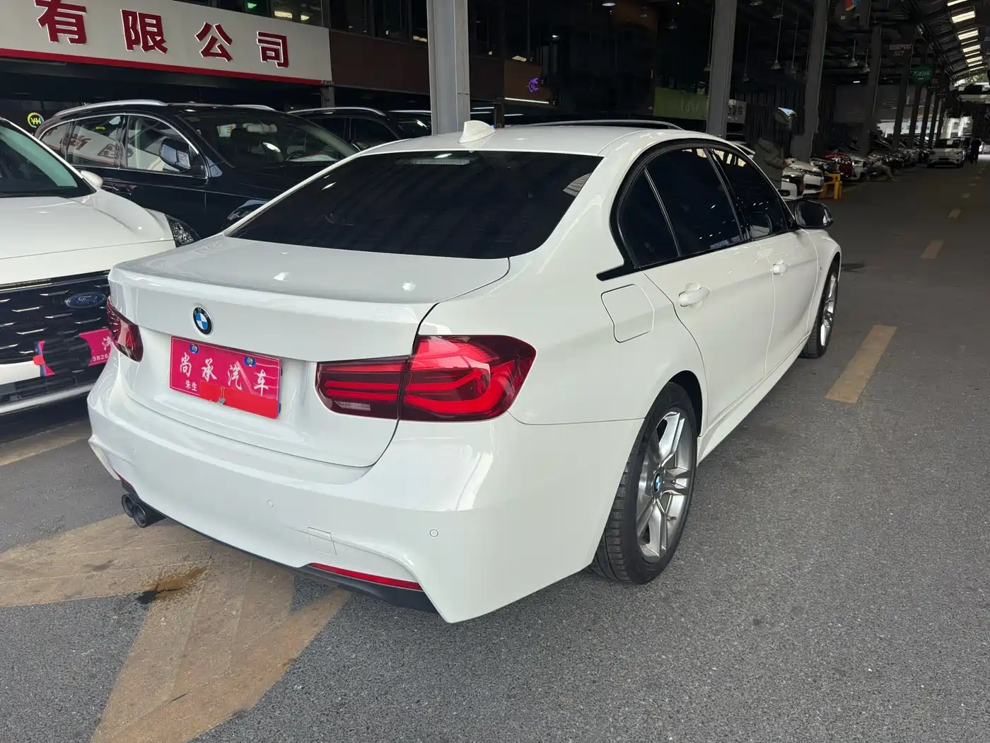 BMW 3 Series 2018 320Li M Sport Black Night Edition фото 4