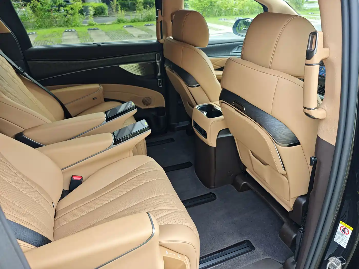 Denza D9 2026 2025 DM-i Smart Driving Edition 1020 AWD Flagship