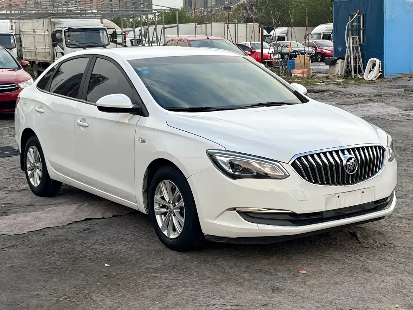 Buick Excelle 2016 15N Automatic Progressive фото 3