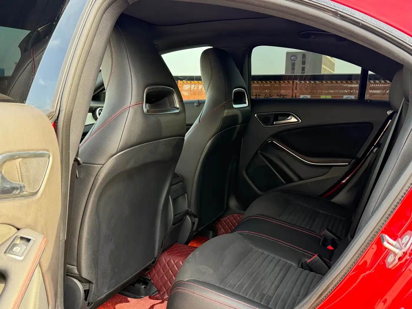 Mercedes-Benz CLA (Import) 2018 CLA 220 4MATIC фото 9