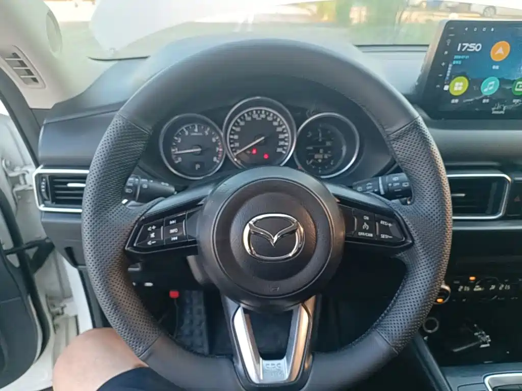 Фото 11 - Mazda CX-5