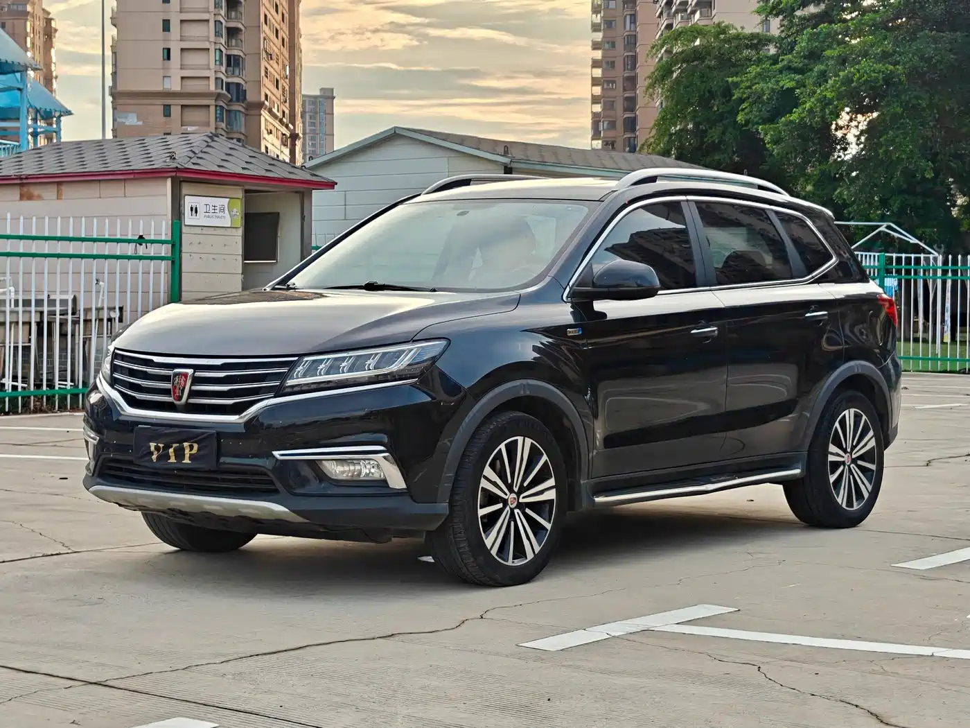 Фото 1 - Roewe RX5