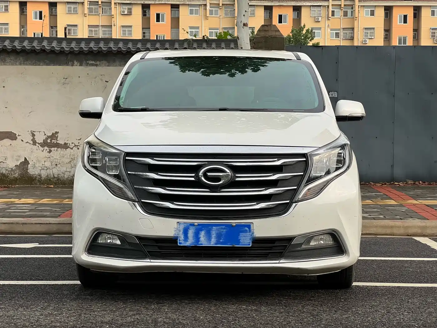 Photo 2 - GAC Trumpchi Trumpchi M8