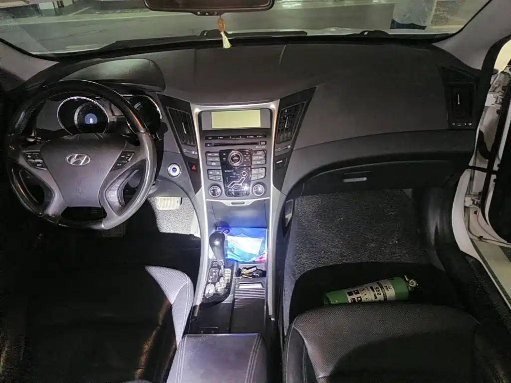 Hyundai Sonata 2012 2011 2.0L Auto Supreme Edition
