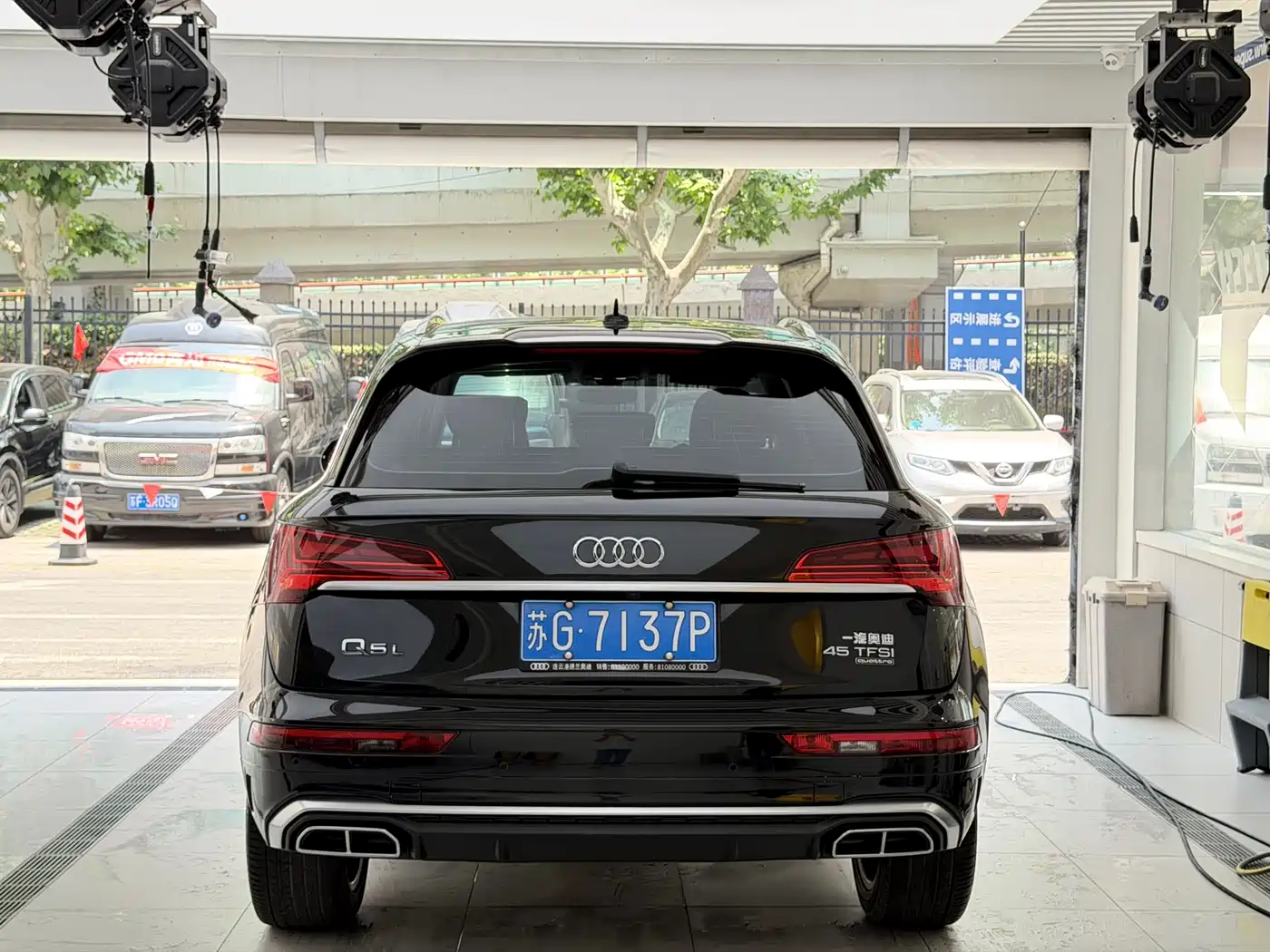 Фото 21 - Audi Q5L