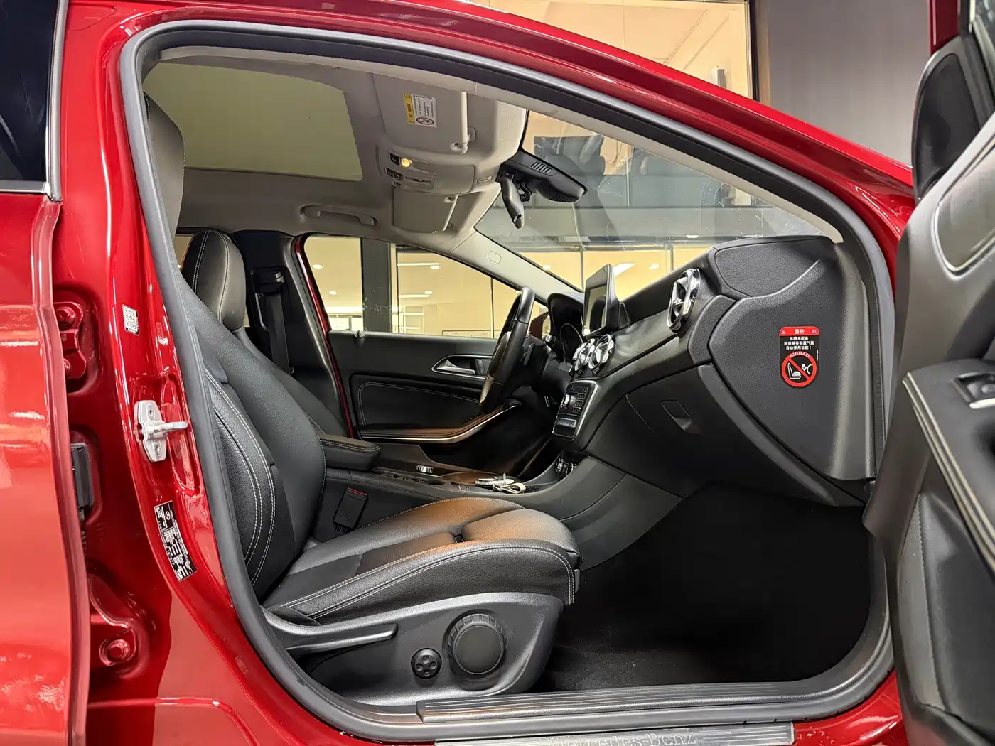 Mercedes-Benz GLA 2017 GLA 220 4MATIC Fashion фото 9