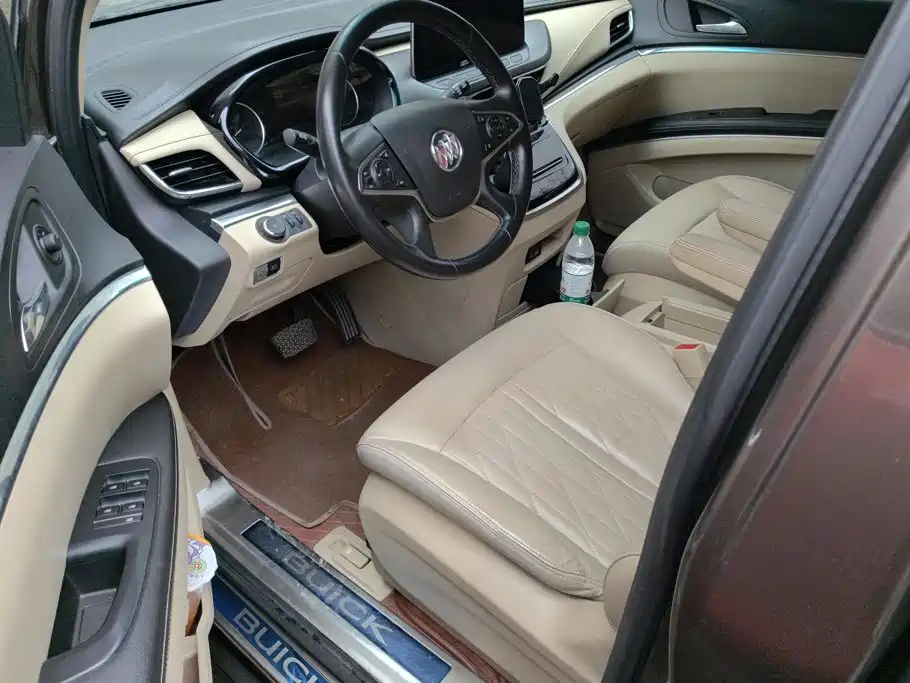 Фото 9 - Buick GL8