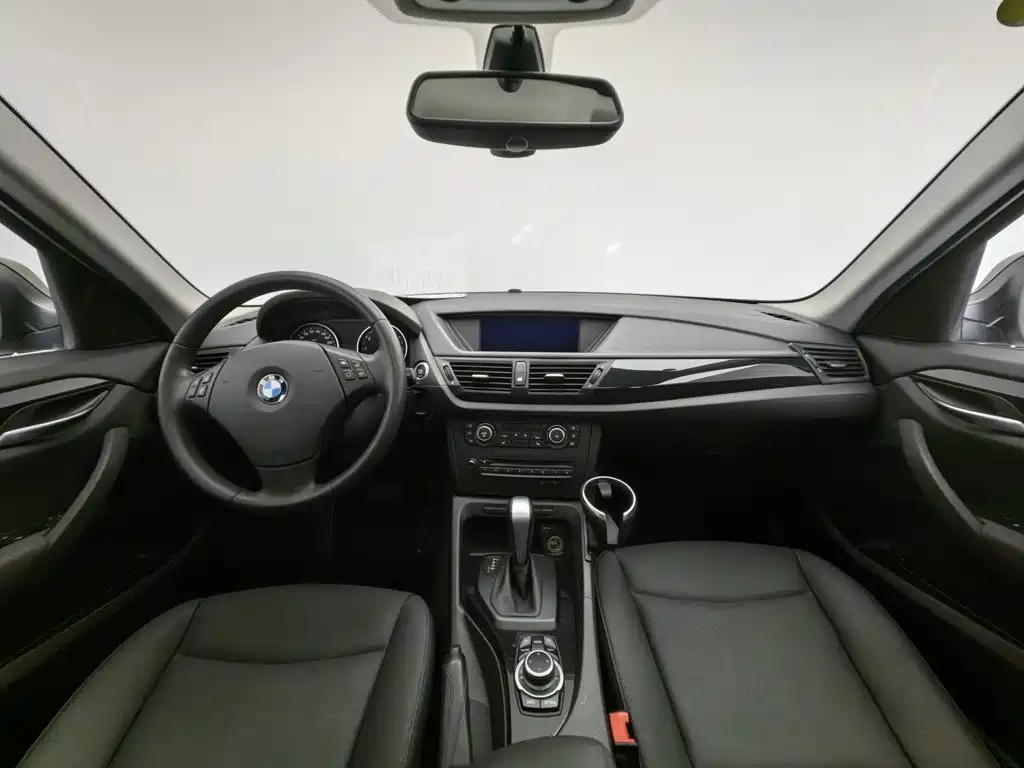 BMW X1 (Import) 2012 2010 sDrive18i Luxury Model
