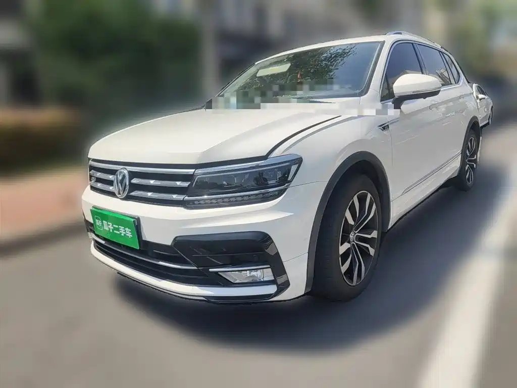 Volkswagen Tiguan L 2020 330TSI Auto 2WD R-Line Flagship China VI фото 2