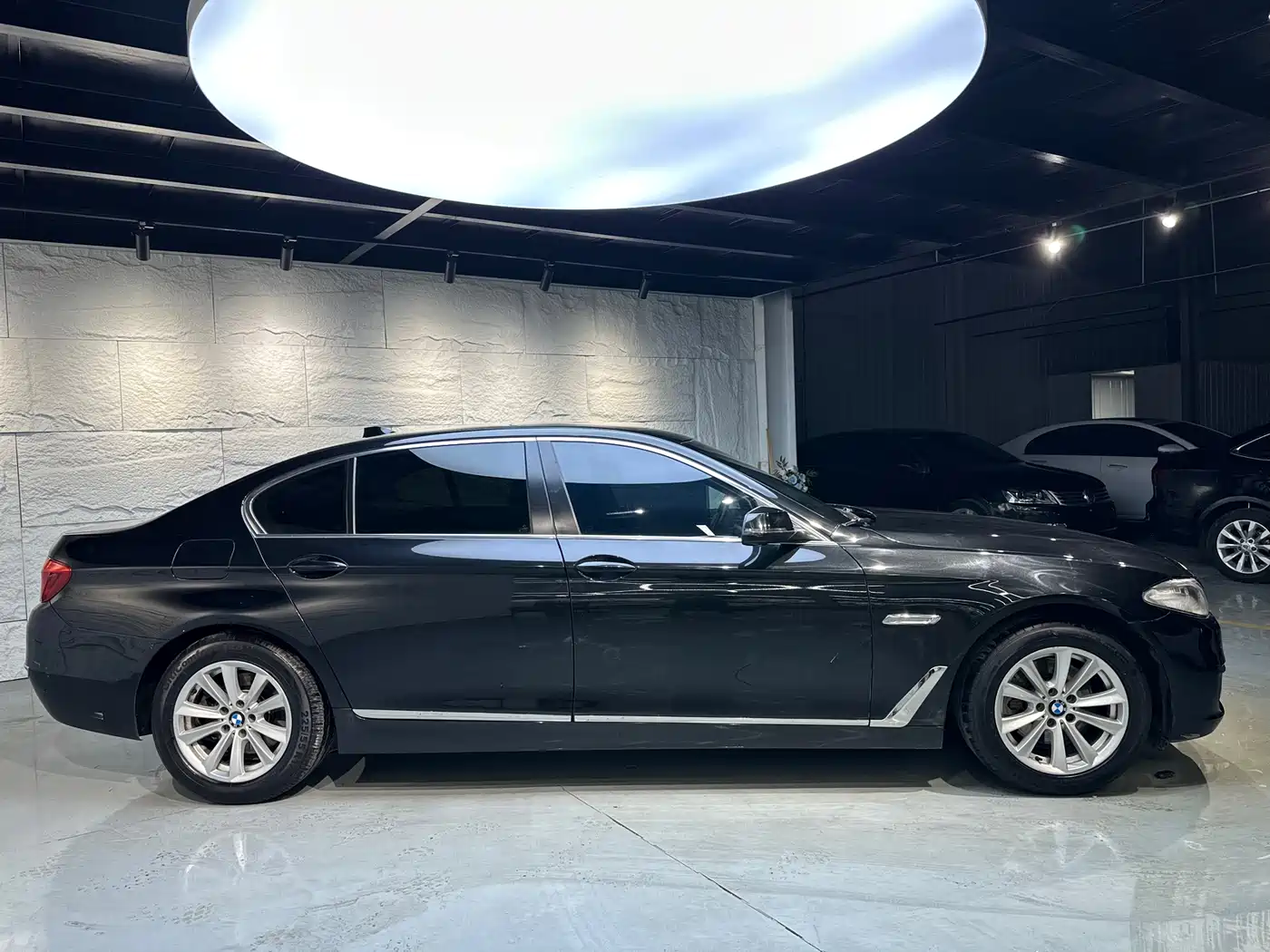 BMW 5 Series 2014 520Li Elegance фото 4