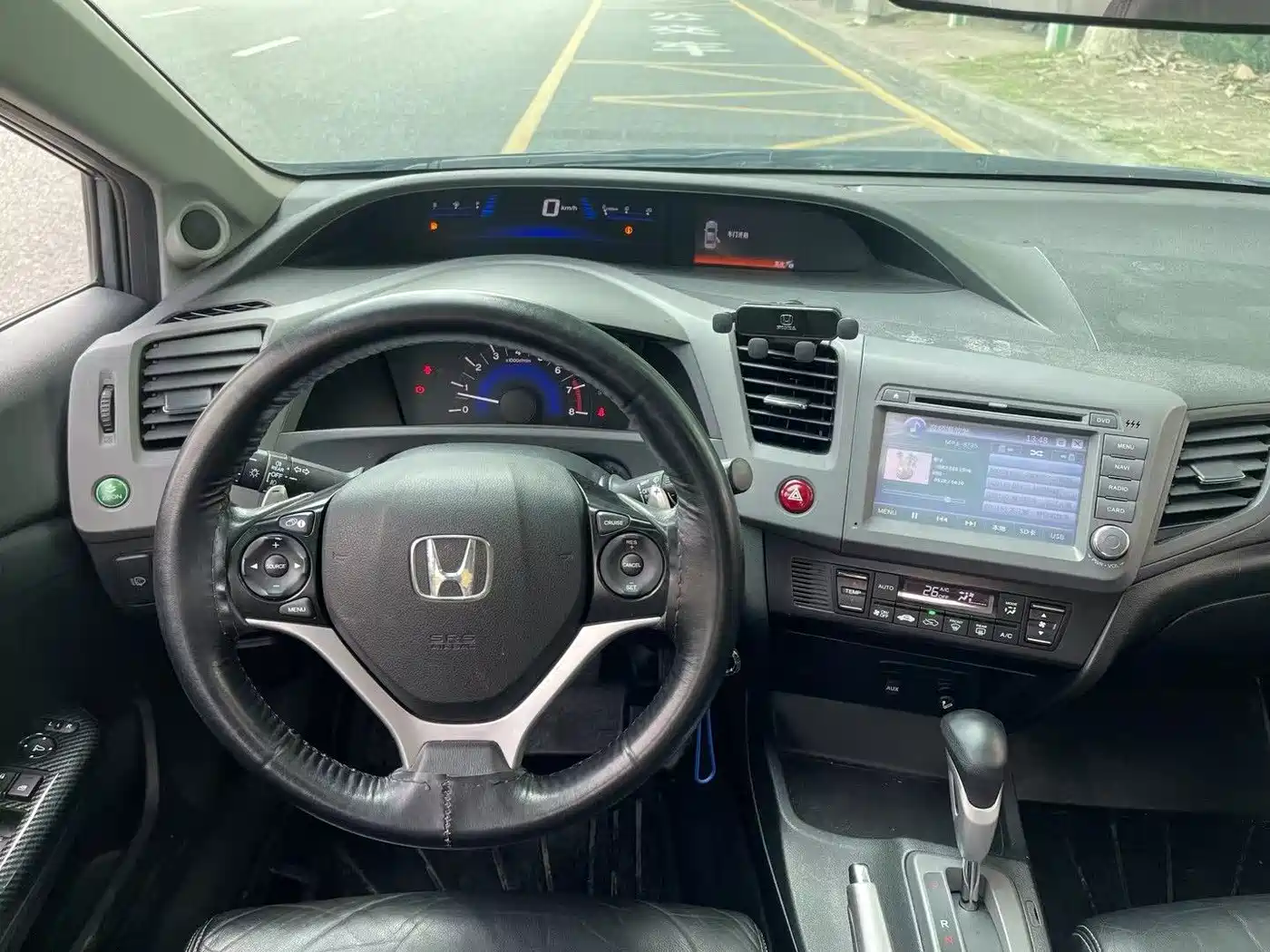 Фото 9 - Honda Civic