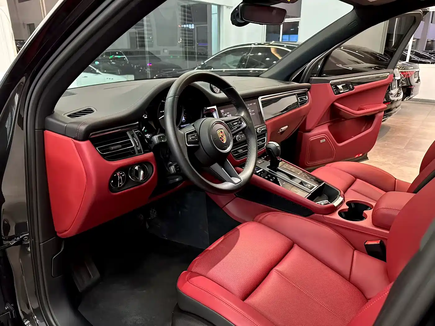 Porsche Macan 2022 Macan 2.0T фото 7