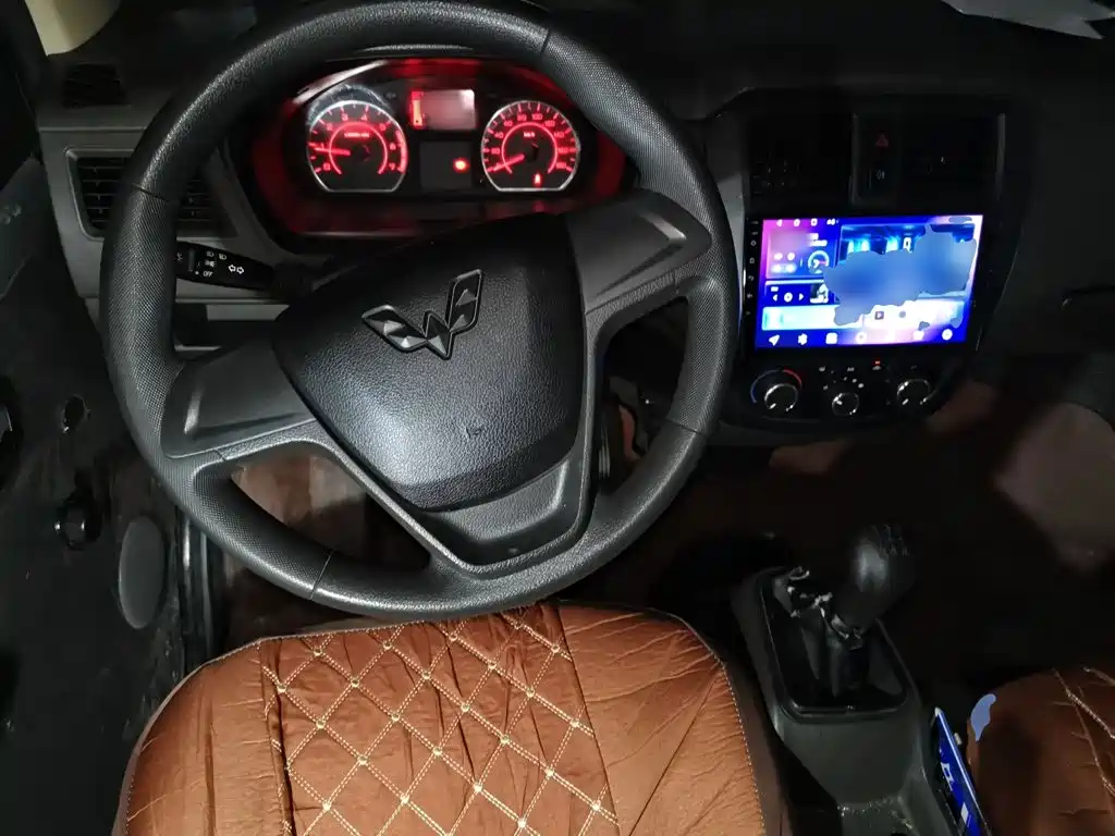 Wuling Motors Wuling Rongguang S 2022 2021 Model 1.2L Basic 7-Seater LSI