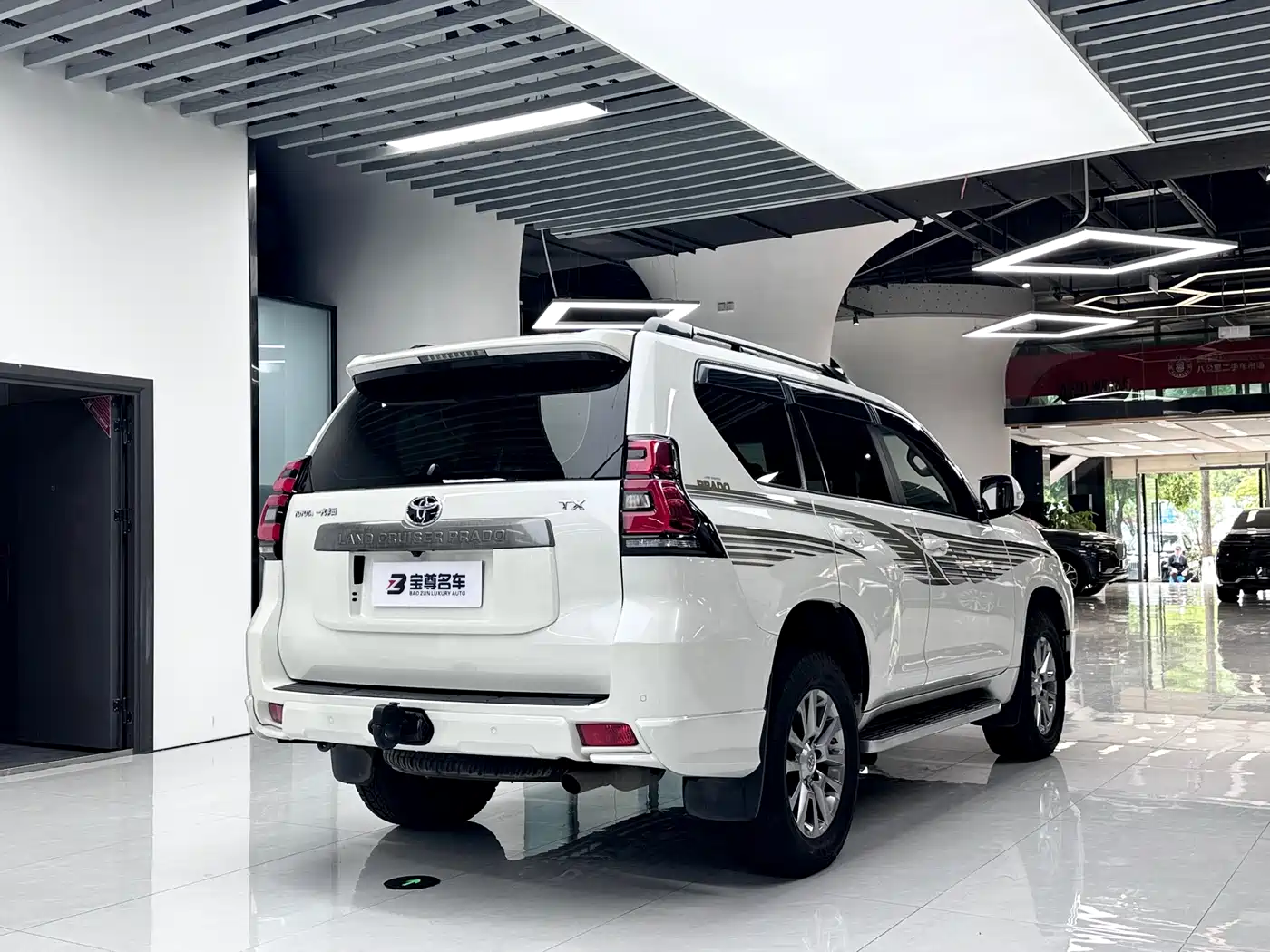 Toyota Prado 2019 3.5L Automatic TX-L Zunxiang Edition фото 19