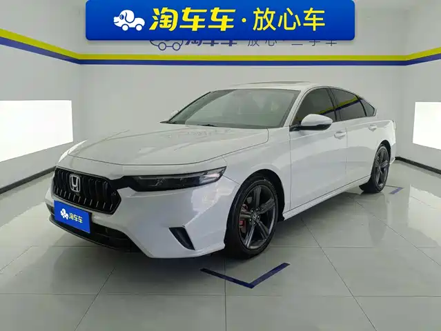 Honda Inspire 2023 260TURBO Elegant Edition — фото 1