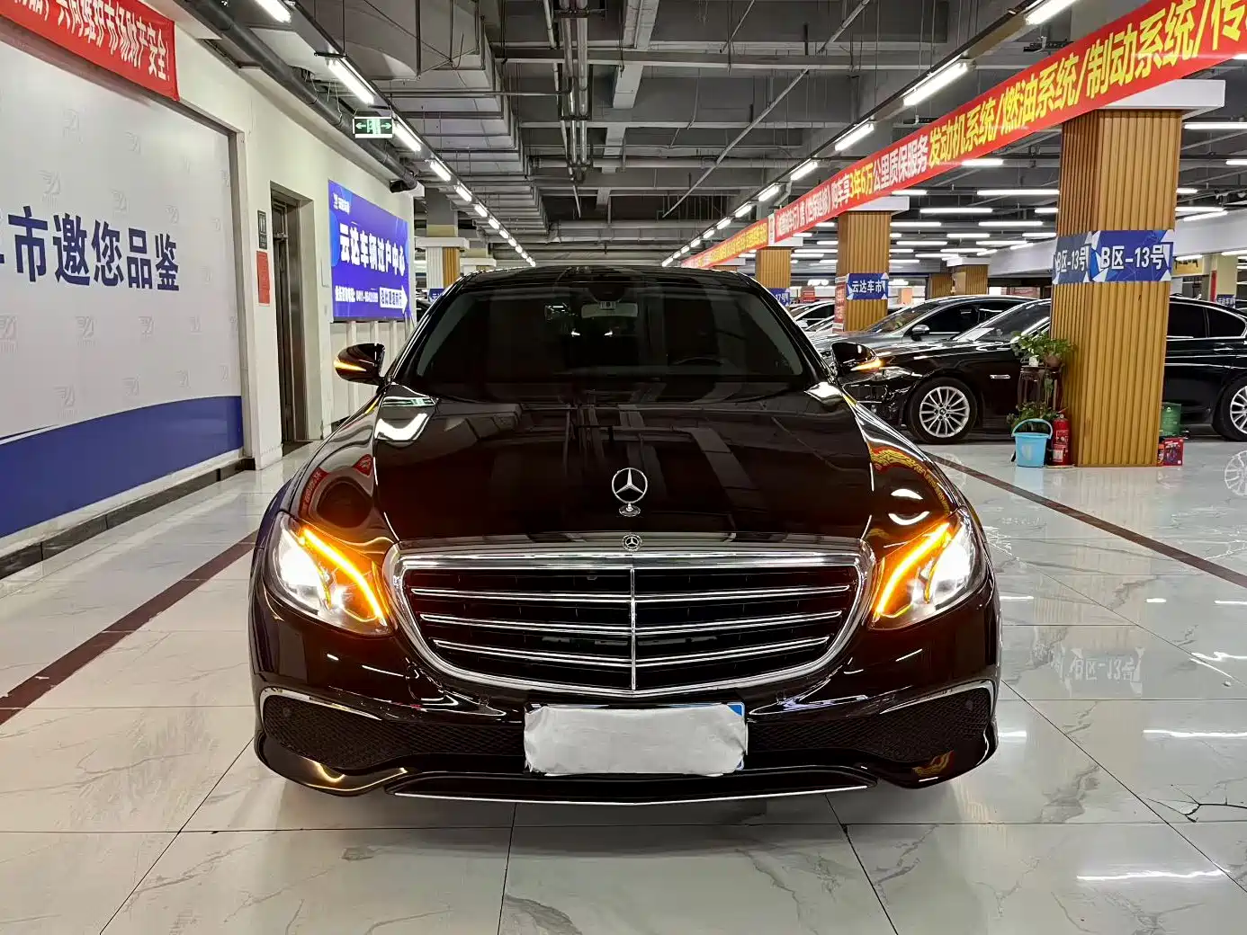 Mercedes-Benz E-Class 2019 E 300 L Fashion