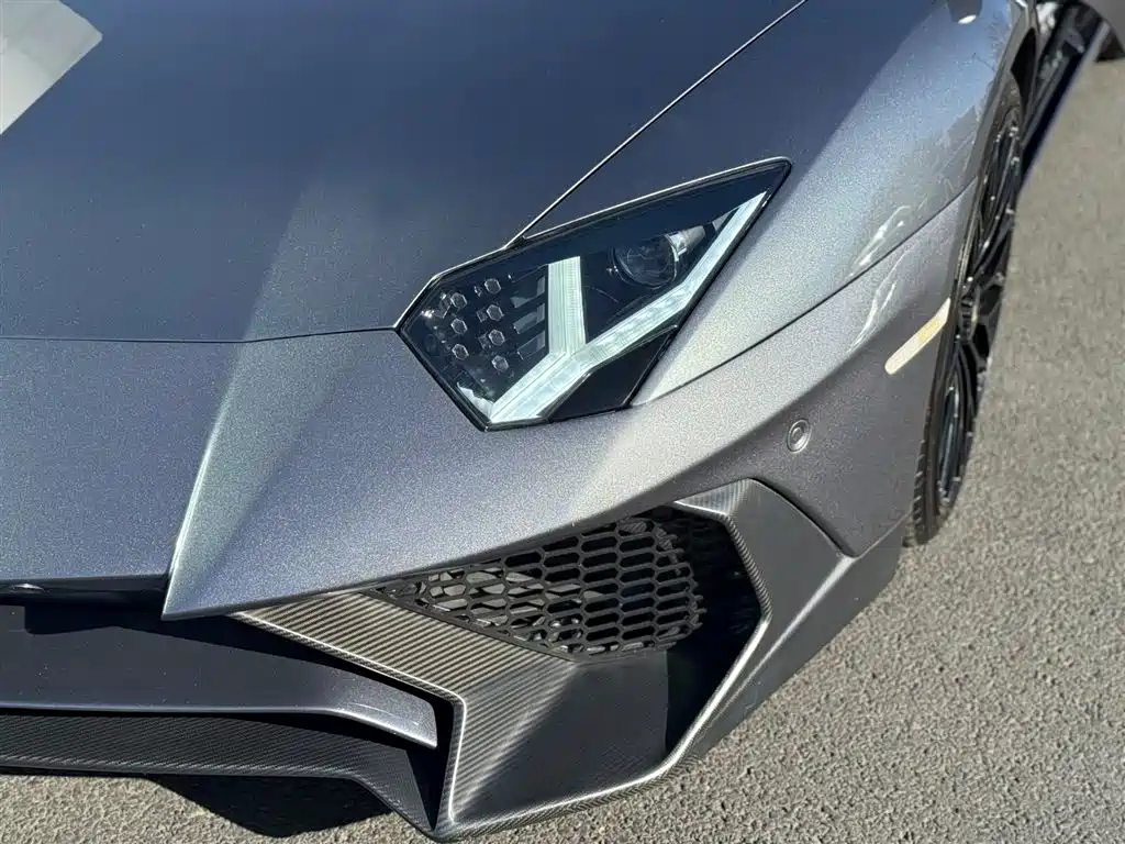 Lamborghini Aventador 2011 LP 700-4 фото 28