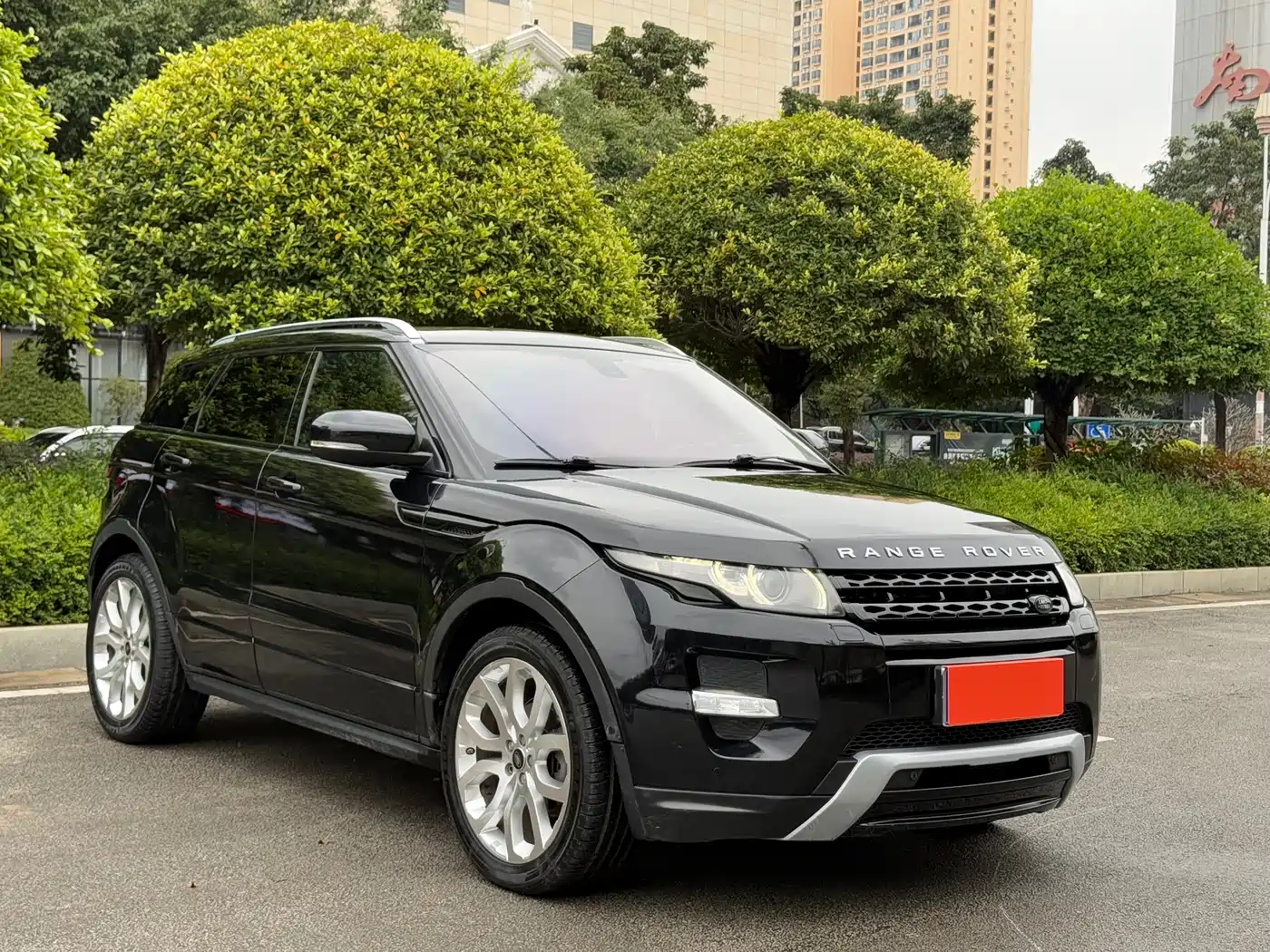 Land Rover Range Rover Evoque (Import) 2013 2.0T 5-door Premium Edition фото 3
