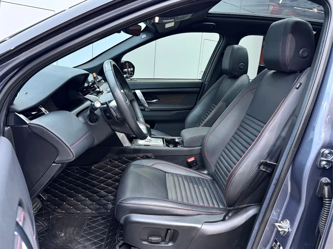 LAND ROVER DISCOVER SPORTS