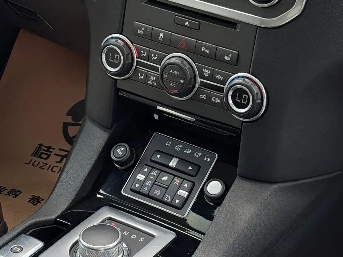 Land Rover Discovery 2014 3.0 SC V6 XXV Edition фото 13