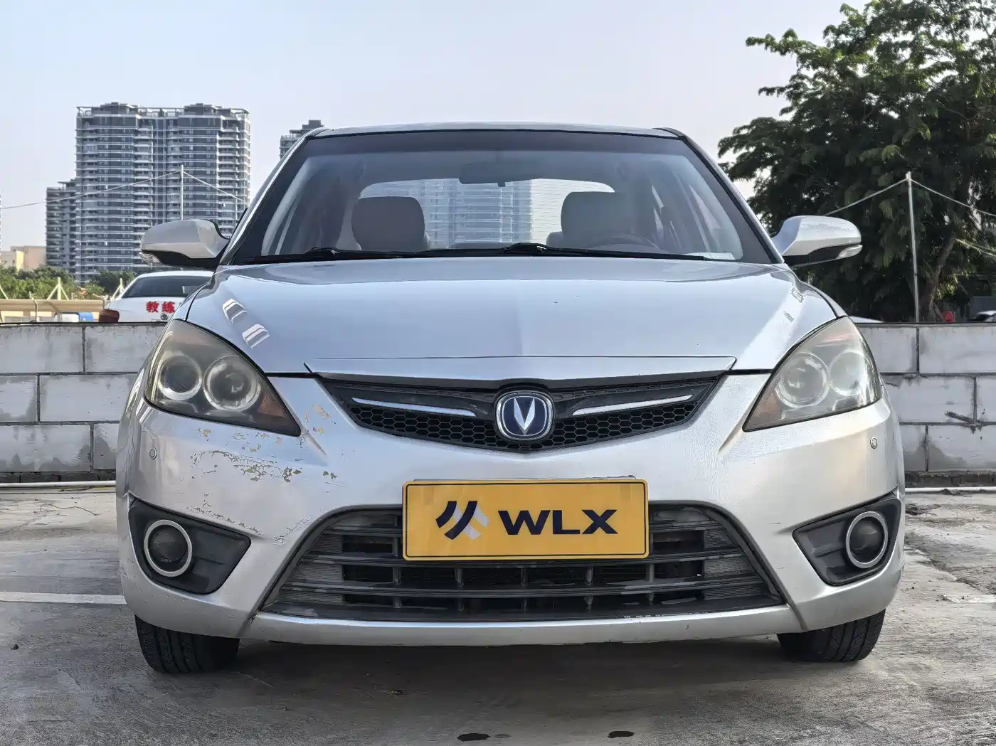Changan Yuexiang 2012 2012 Sedan 1.5L Manual Luxury