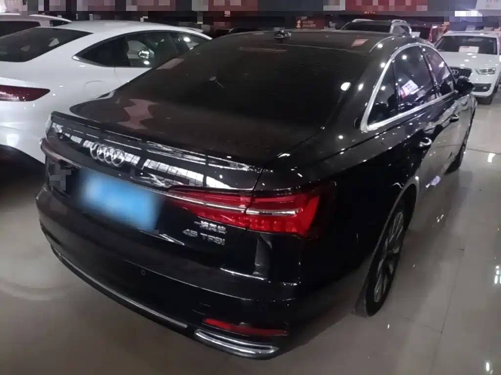 Photo 7 - Audi A6L