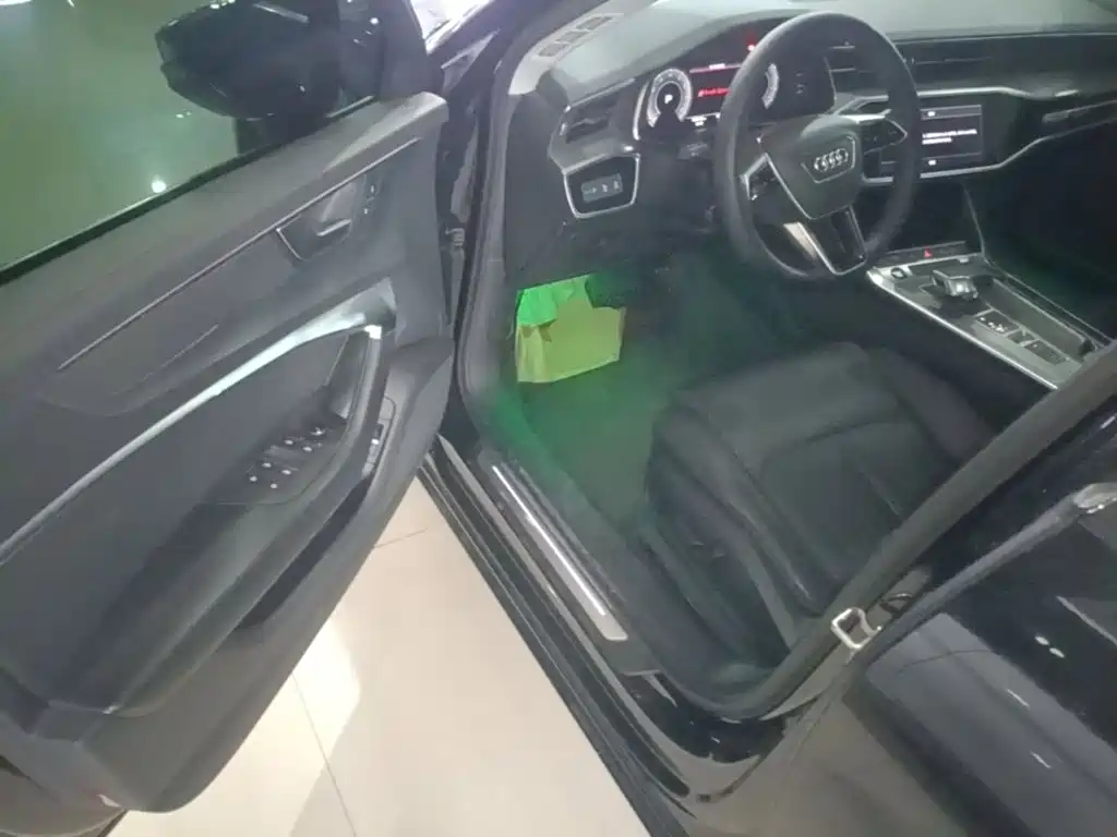 Photo 16 - Audi A6L