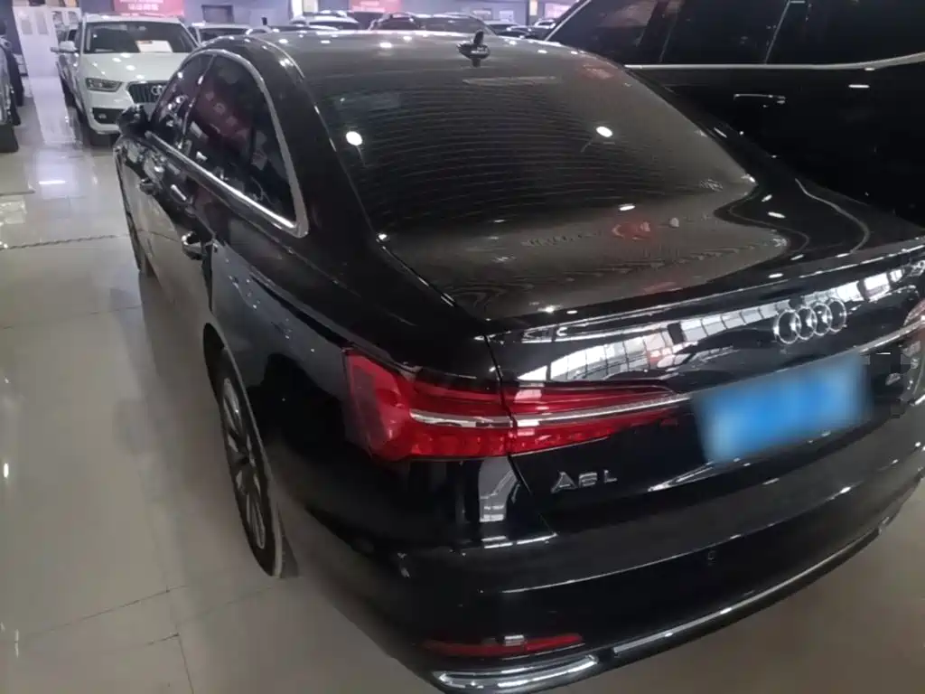Photo 5 - Audi A6L