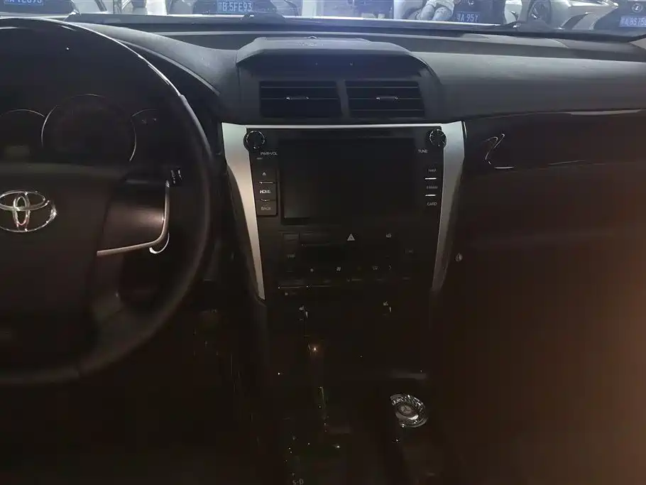 Toyota Camry 2015 2.0E Elite Edition фото 13