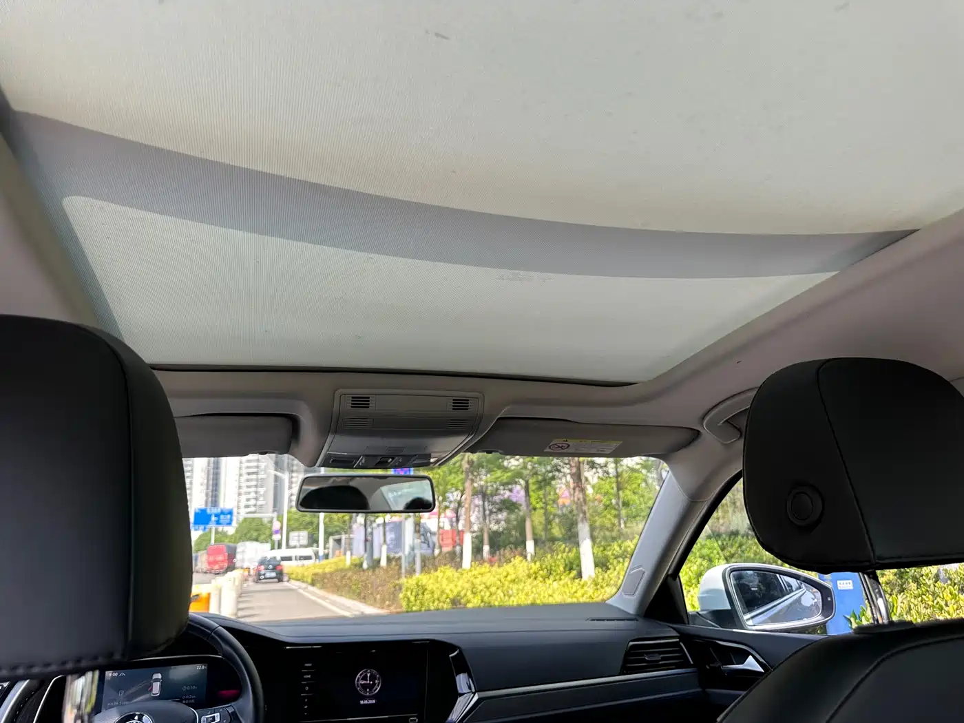 Volkswagen Sagitar 2021 280TSI DSG Surpassing Edition фото 11