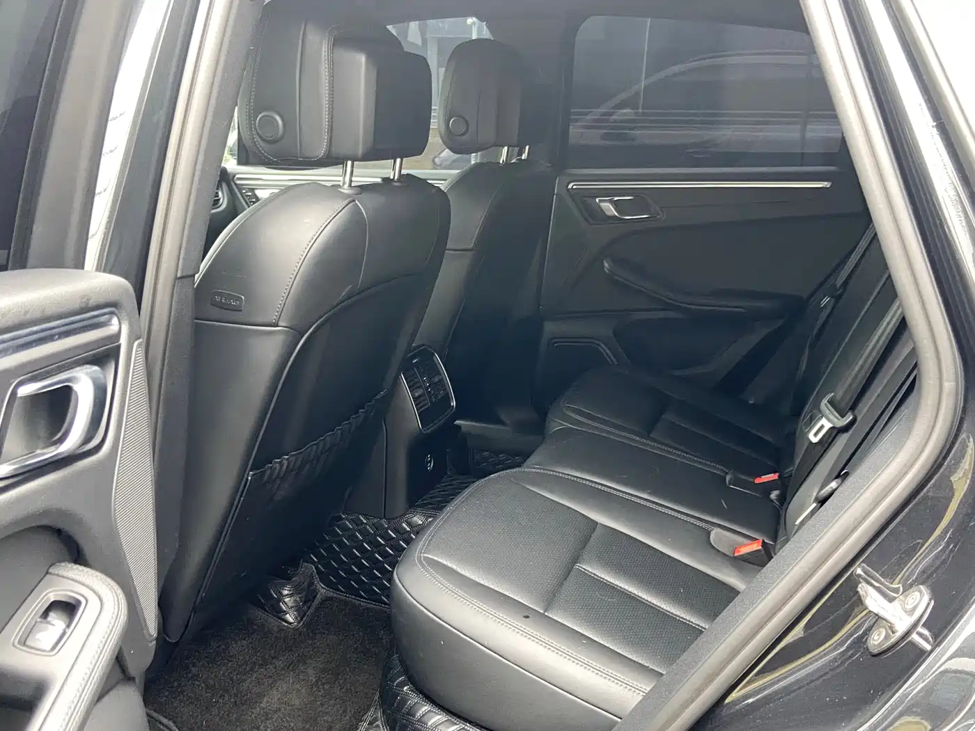 Porsche Macan 2023 Macan 2.0T фото 5