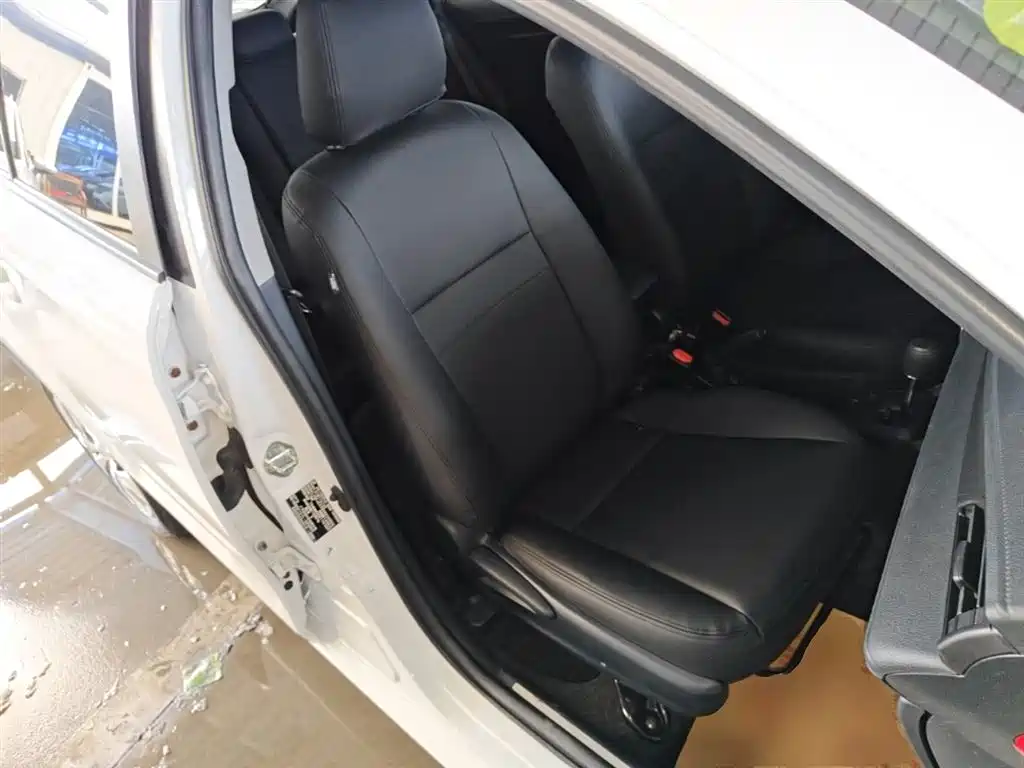 Toyota YARiS L Zhi Xuan 2016 Facelift 1.5E CVT Charming Edition фото 25