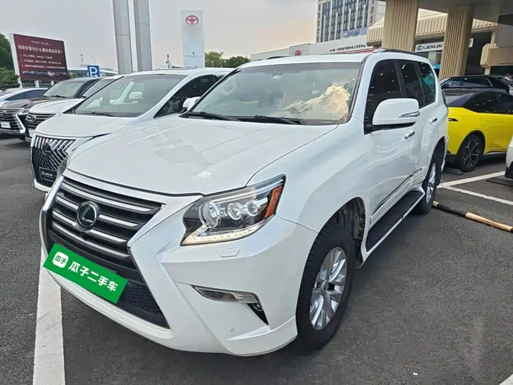 Фото 2 - Lexus GX