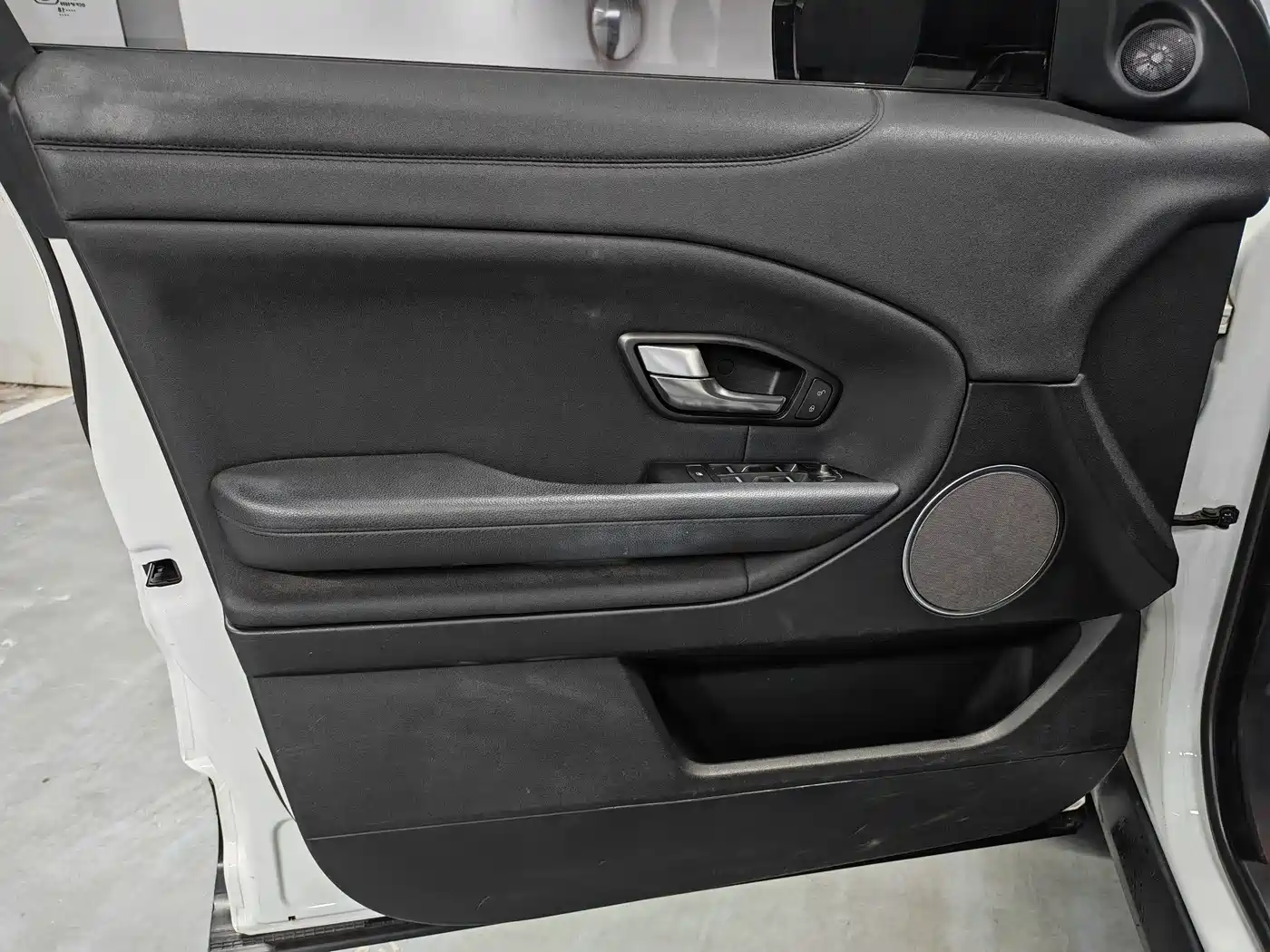 Land Rover Range Rover Evoque 2018 240PS PURE Trend фото 11