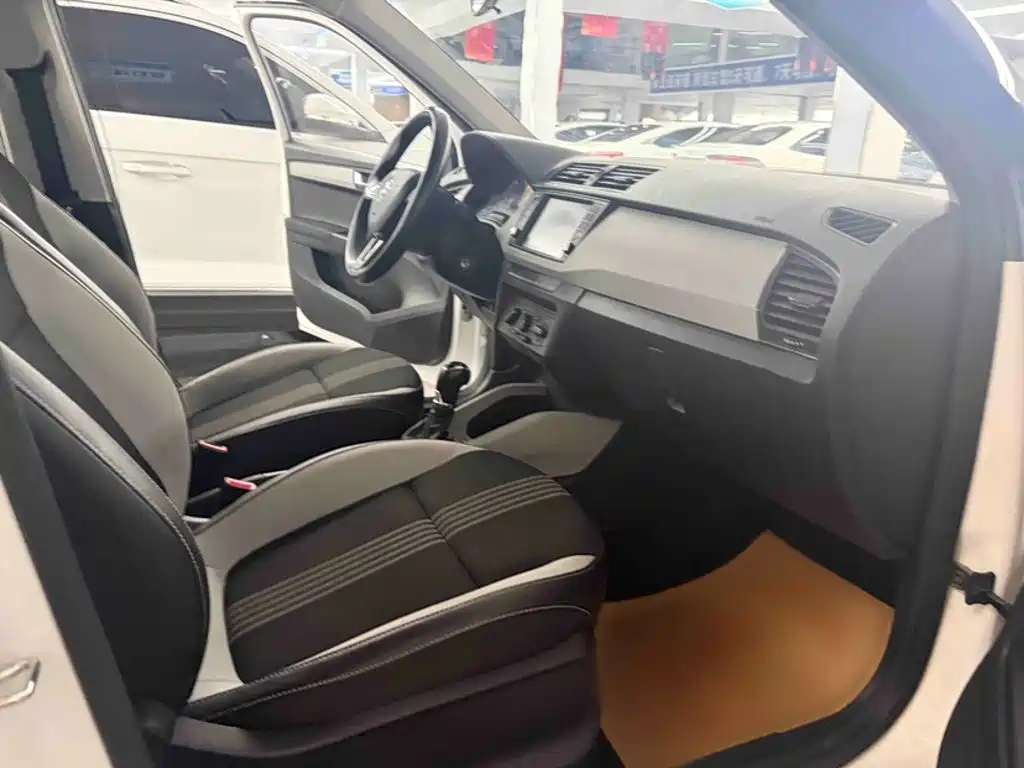 صورة 18 - Škoda Fabia