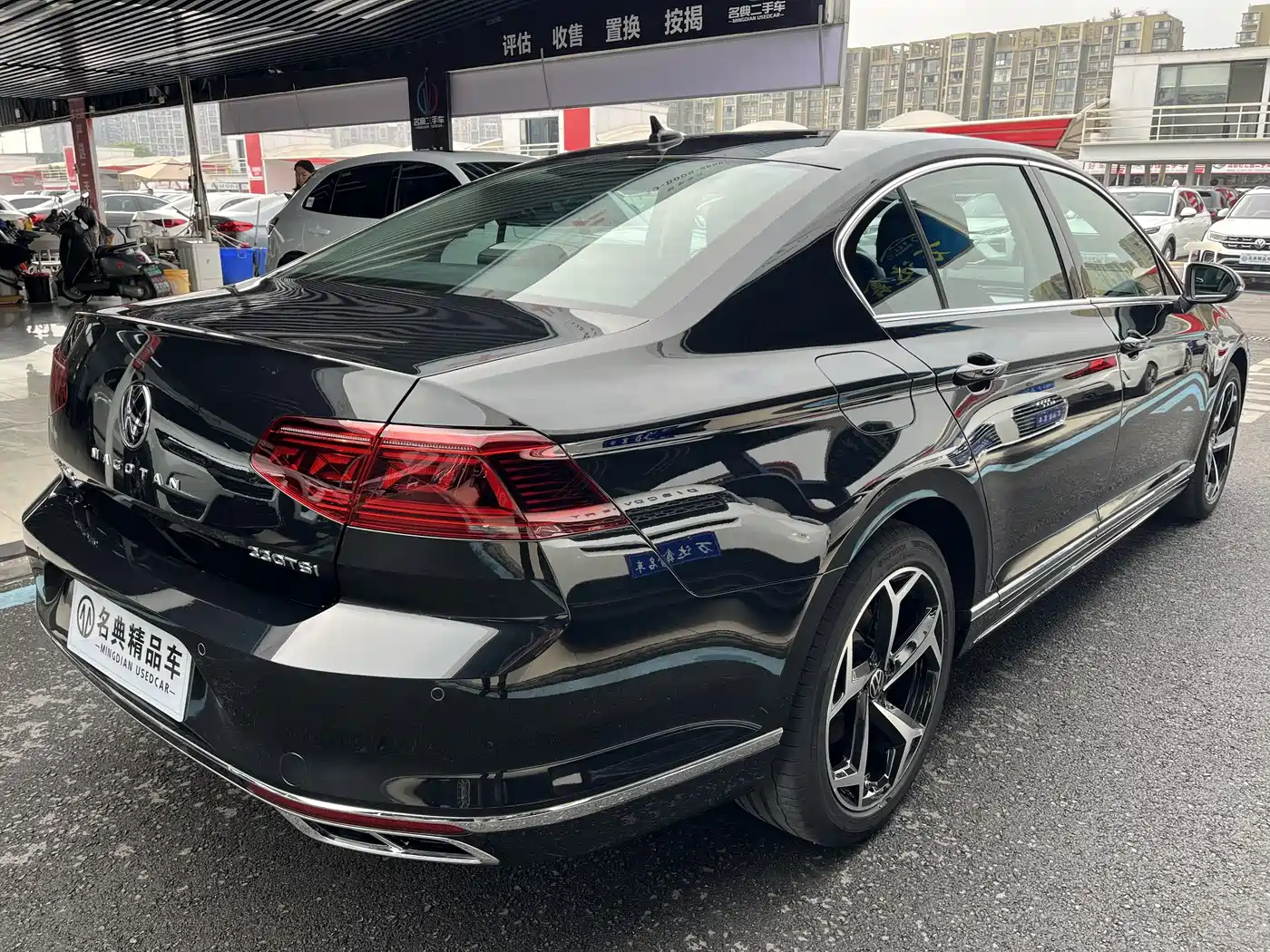 Volkswagen Magotan 2023 Model 2 Million Commemorative Edition 330TSI DSG Luxury фото 19