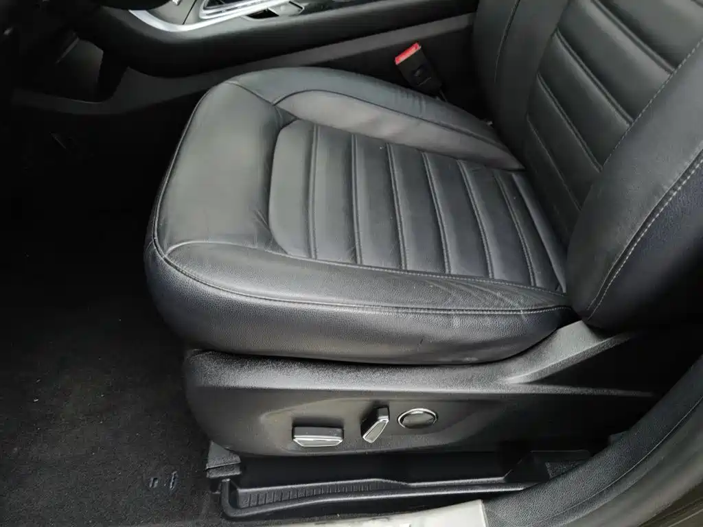 Photo 20 - Ford Edge