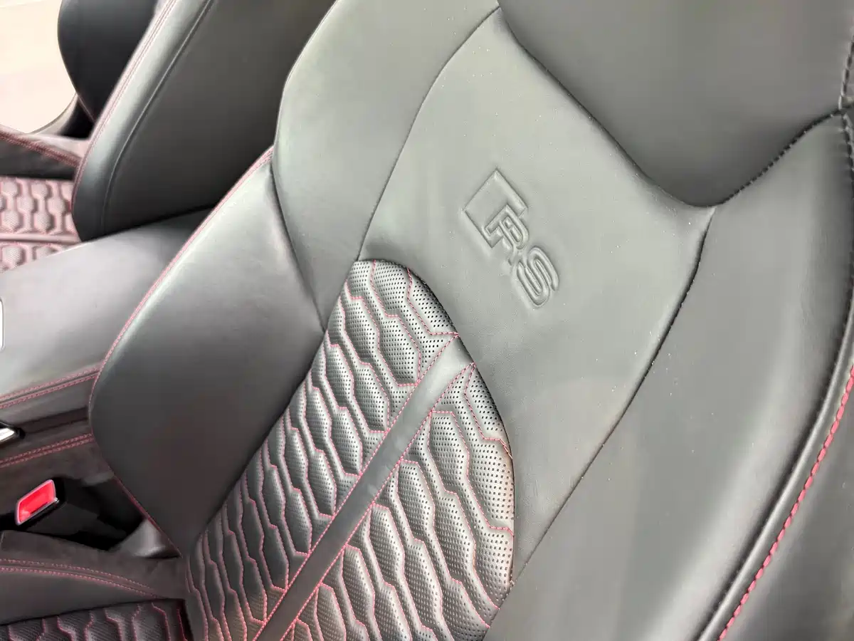 Photo 20 - Audi RS 6