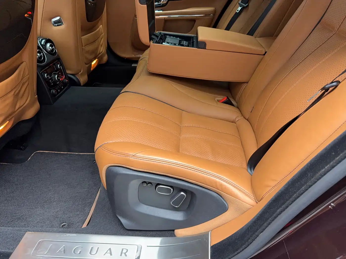 Jaguar XJ 2013 2013 XJL 3.0 SC Flagship Business Edition