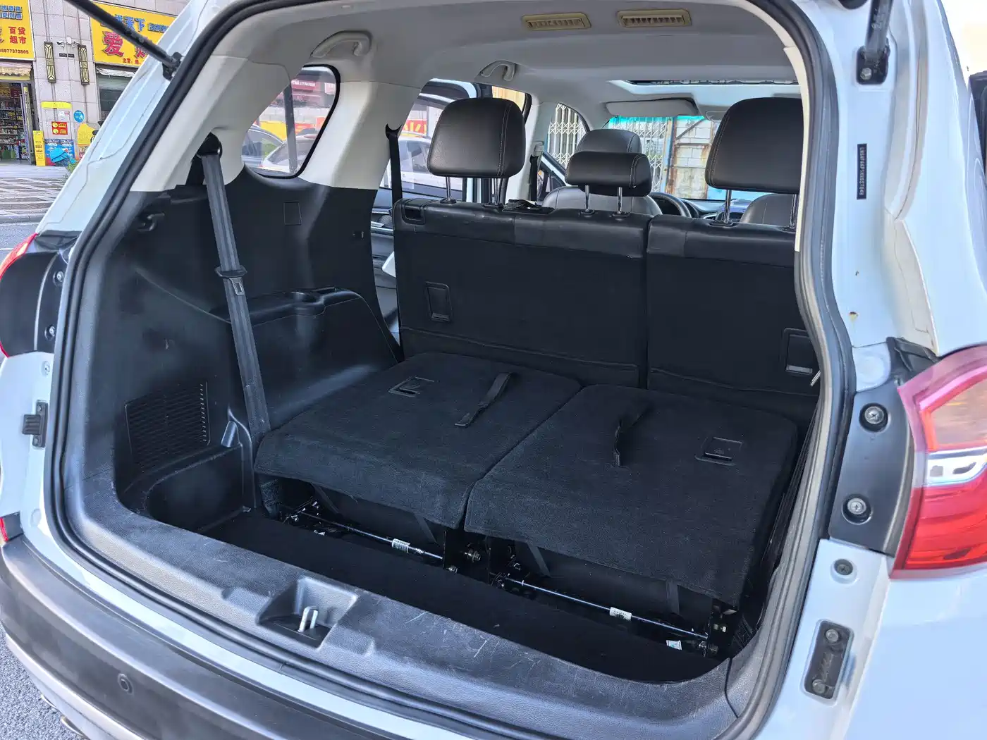 SWM Motor SWM X7 2017 2016 1.5T Manual Luxury 7-Seater