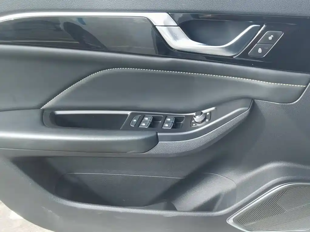 Фото 11 - Besturn B70