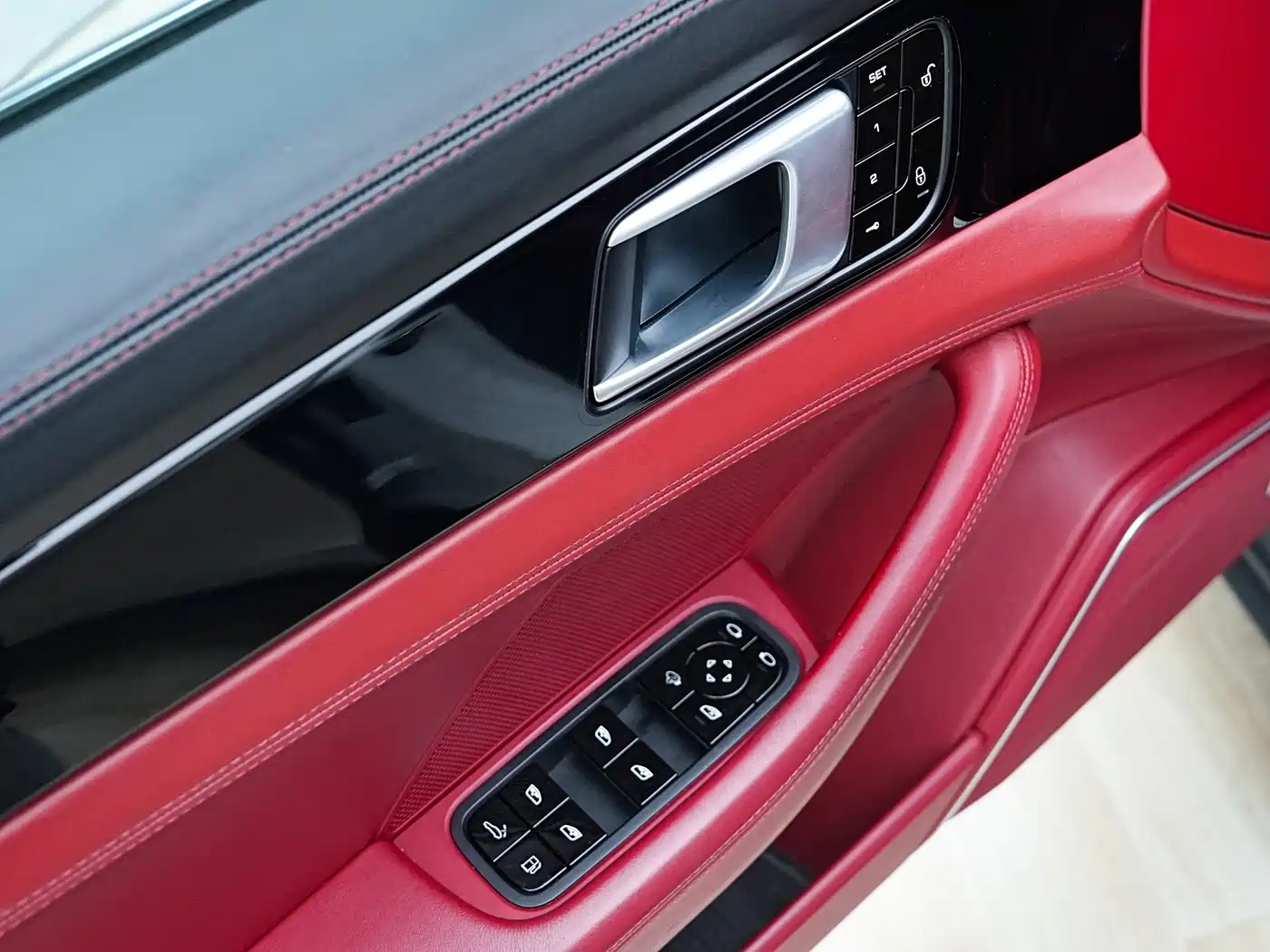 PORSCHE PANAMERA NEW ENERGY