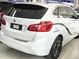صورة 3 - BMW 2 Series Touring
