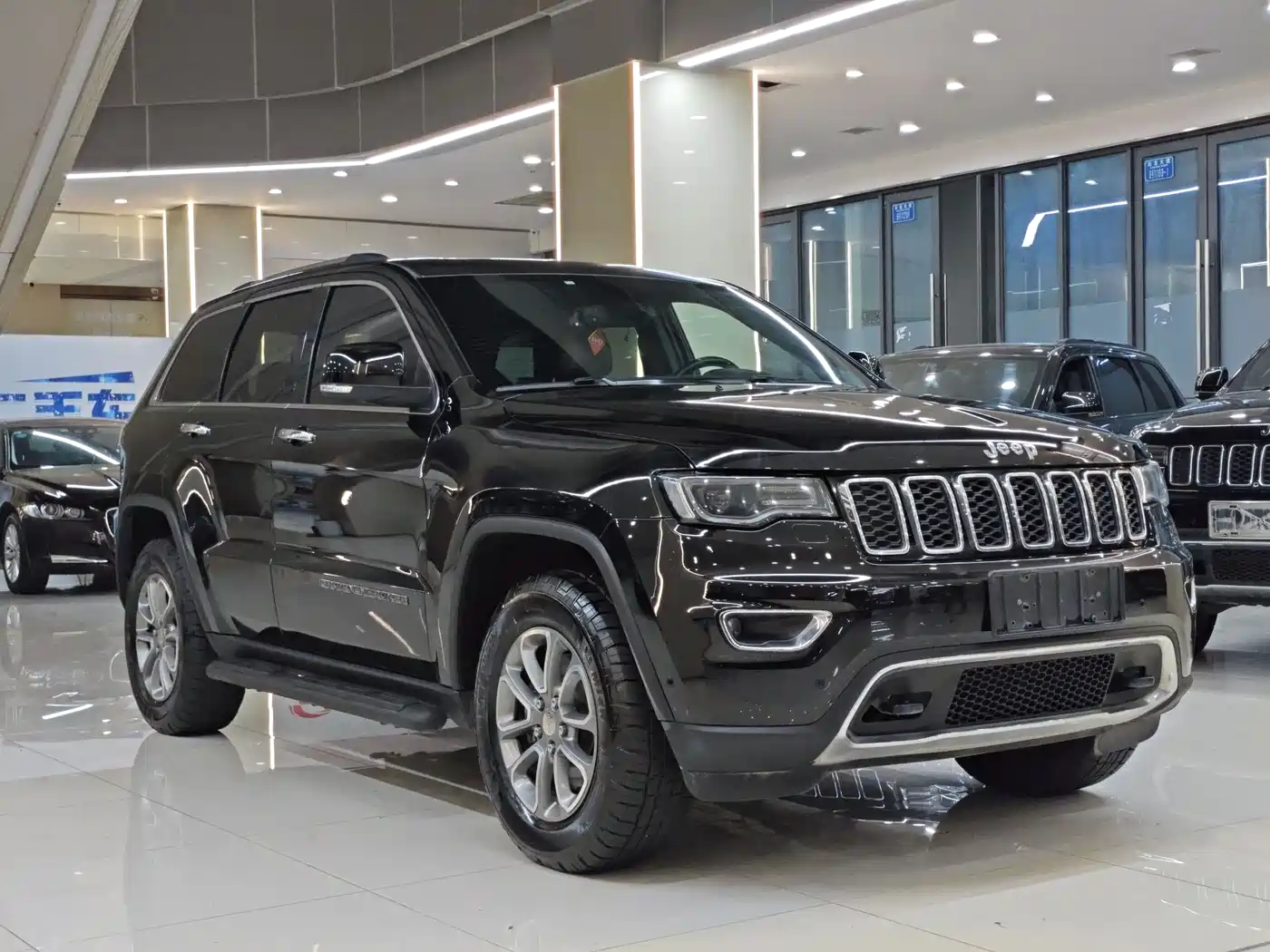 Jeep Grand Cherokee (Import) 2021 2020 3.6L Elite Navigation Edition