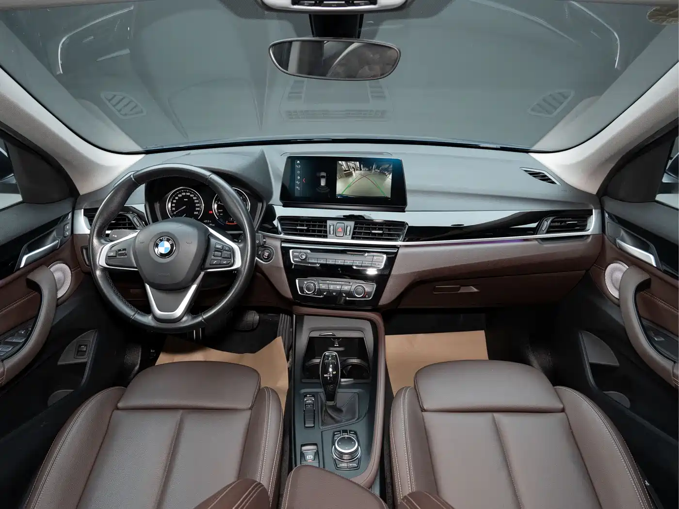 BMW X1 2022 sDrive20Li Fashion фото 5