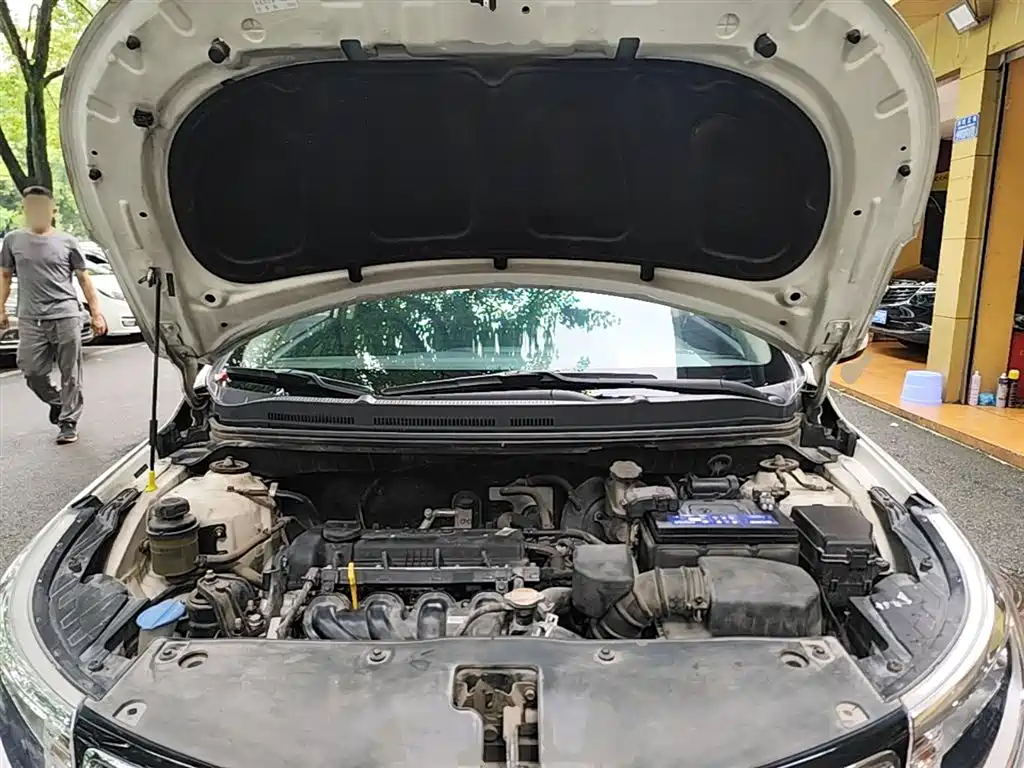 Kia K2 2015 Sedan 1.4L MT GLS фото 20