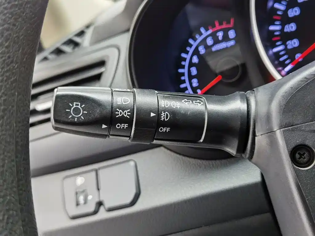 Photo 21 - Kia K2